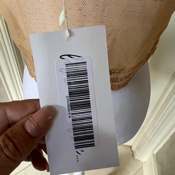 XL crop corset style gold satin with lace back light stretch - Picture 6 of 10